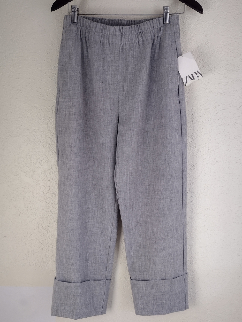 Zara Light Gray Cuffed Cropped Trousers Pants - Picture 2 of 6